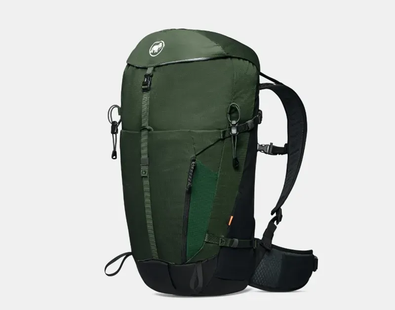 Mammut Lithium 30-litre Backpack in Dark Marsh/Black