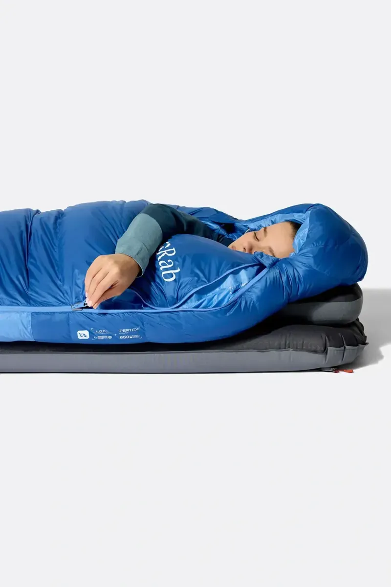 Rab Women's Ascent -18c Down Sleeping Bag in Dark Bluebird/Bluebird-13